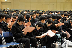 新たな友は... 担任は...?