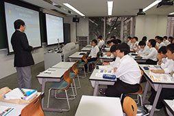 慶応義塾大学理工学部