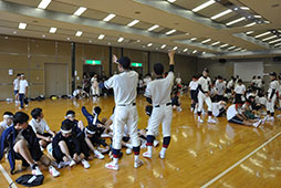 高校生の運動部員が各競技の運営を担当<br />　