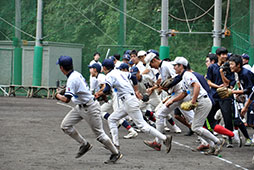 三学年ごとにシートノック！<br />　