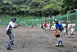 ノックでの１球１球のやりとりに懐かしさがよみがえる