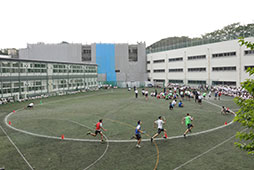 限られたスペースでも躍動する鎌学生