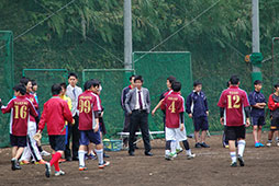 毎年恒例、監督登場！