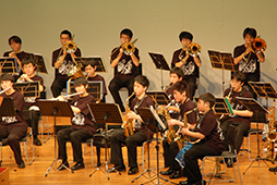第3部は音楽部オリジナルTシャツで<br />　