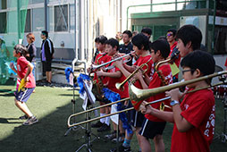 音楽部、演奏で競技を盛り上げます