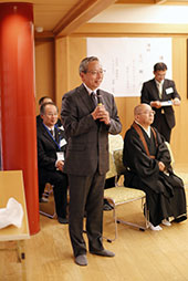 建長寺にて行われた第38回同窓会総会<br />校長から近況報告とご挨拶