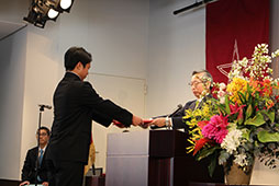 ３年間、よく頑張りました！